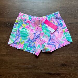NWT!! Lilly Pulitzer Ocean View Short in It Was All A Dream. Size XS